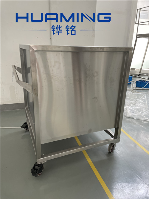 不锈钢碱液车加工（2）